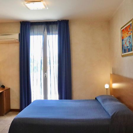 Bed and Breakfast Acqua Di Mare Bordighera Exterior foto